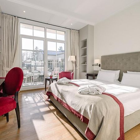 Parkhotel Surenburg โฮร์สเทล ภายนอก รูปภาพ