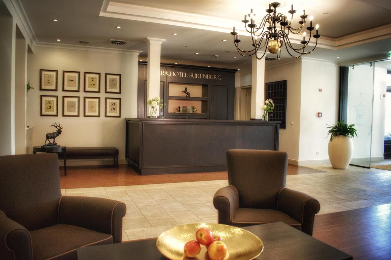 Parkhotel Surenburg โฮร์สเทล ภายนอก รูปภาพ