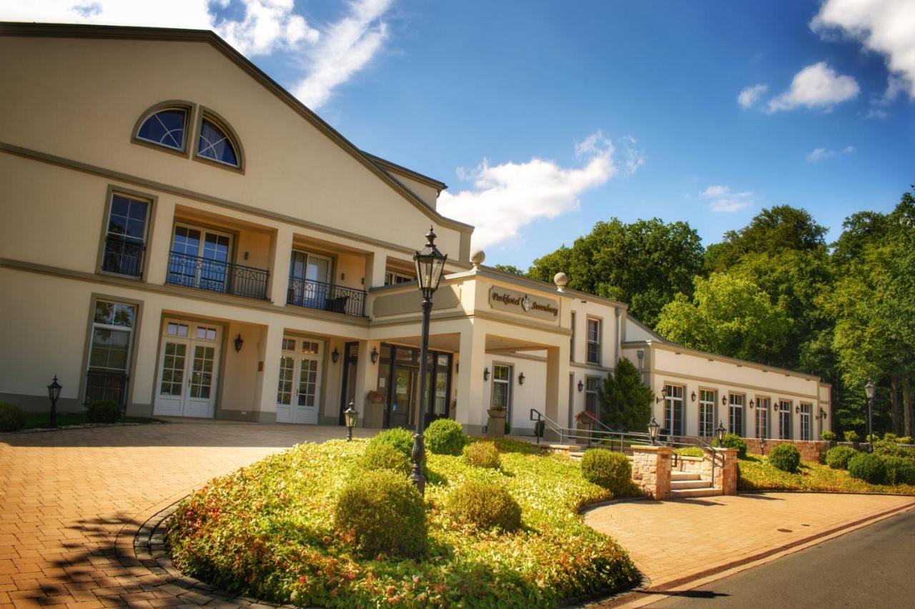 Parkhotel Surenburg โฮร์สเทล ภายนอก รูปภาพ